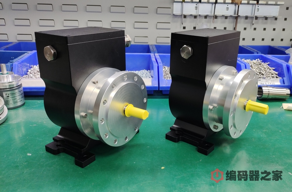 AMS40K-1212, a customized alternative to heavy-duty SSI absolute encoders - Encoder House